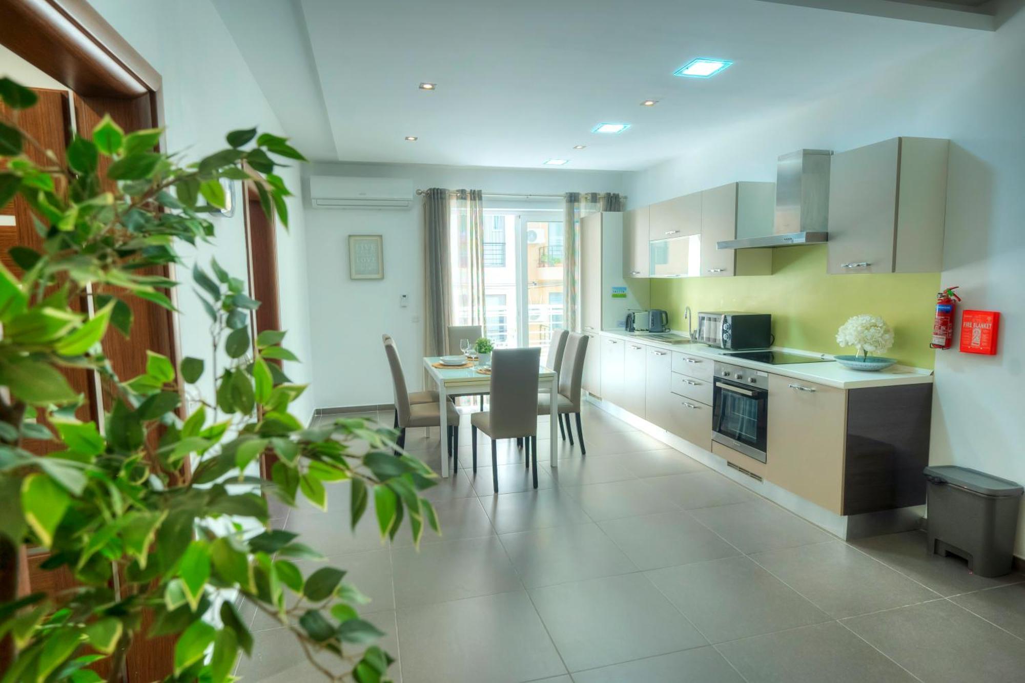 Bright & Large 2Bedrooms In Sliema Center Mpor1-1 Exteriör bild